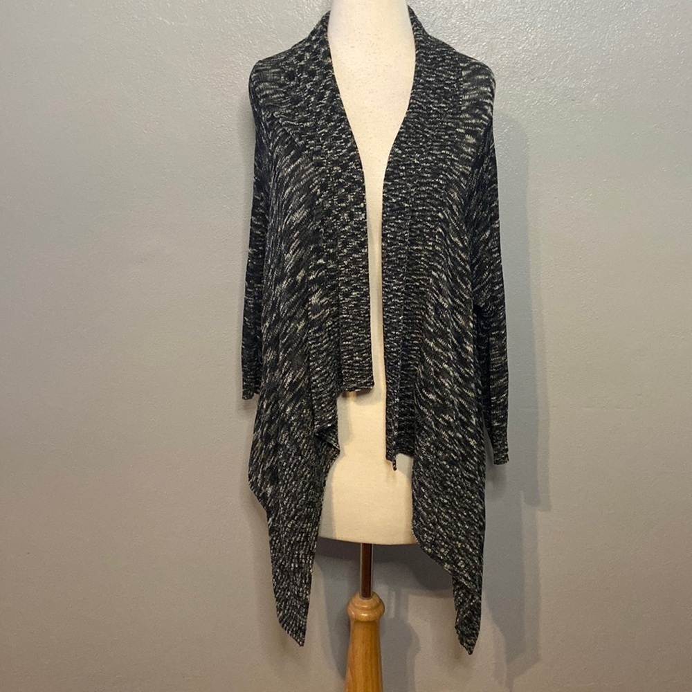 Kactus Open Front Sweater Shawl Black Gray White L